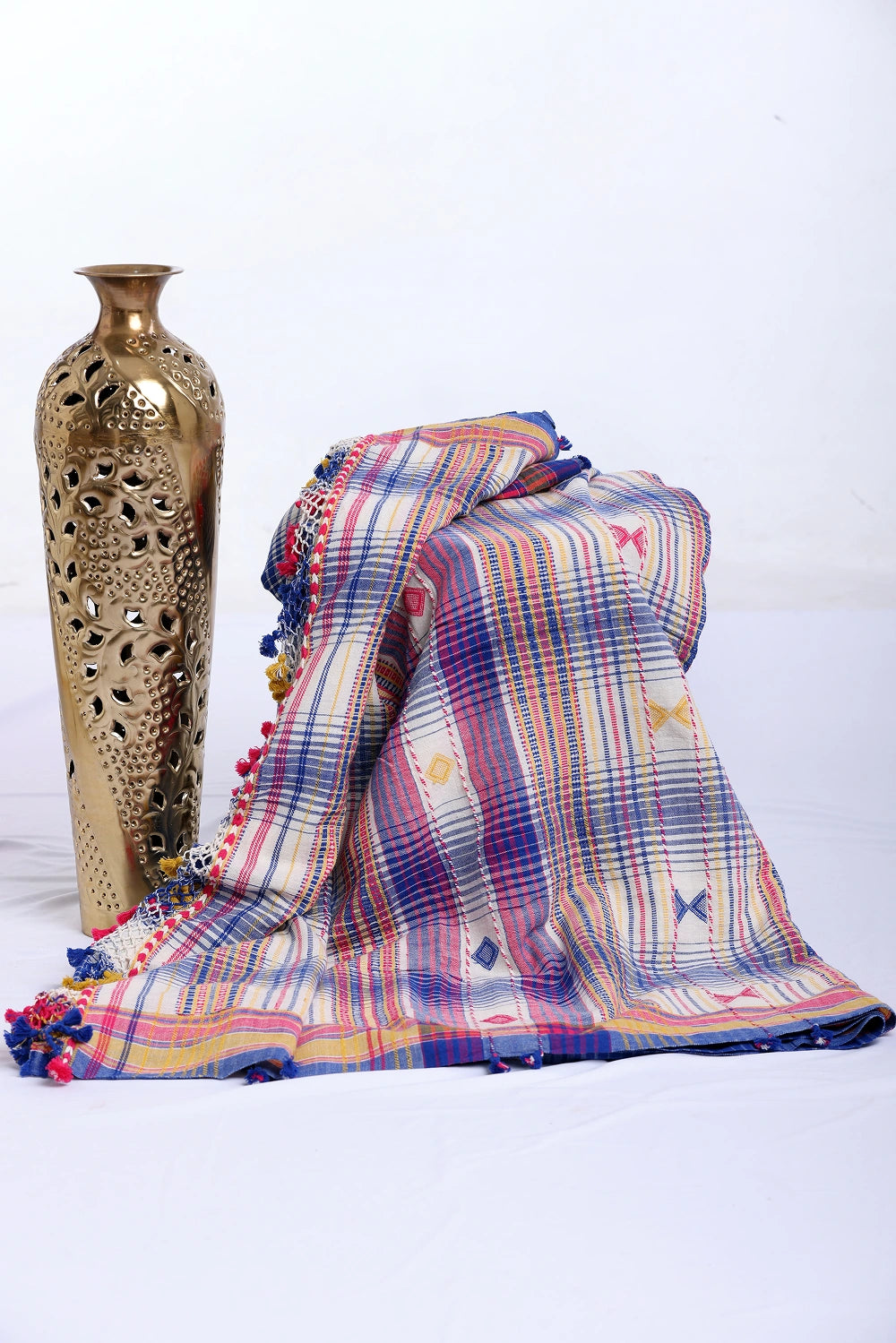 Light Blue with Pink Bhujodi Saree with Yellow Highlights – Handwoven in Organic Kala Cotton