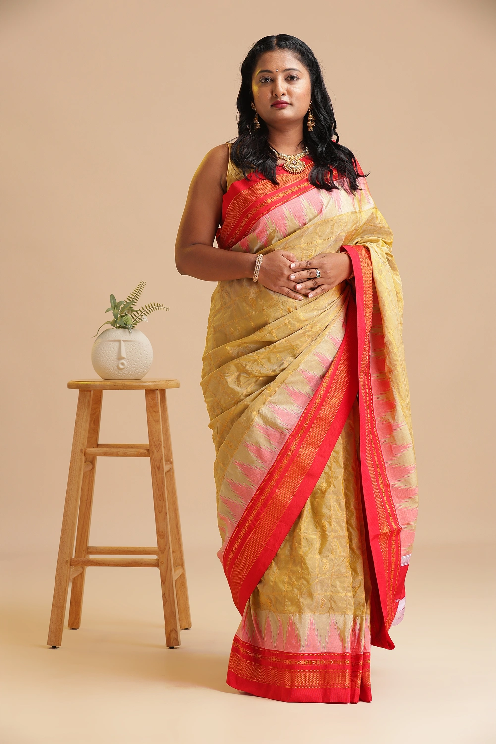Golden Glow- Ilkal Saree