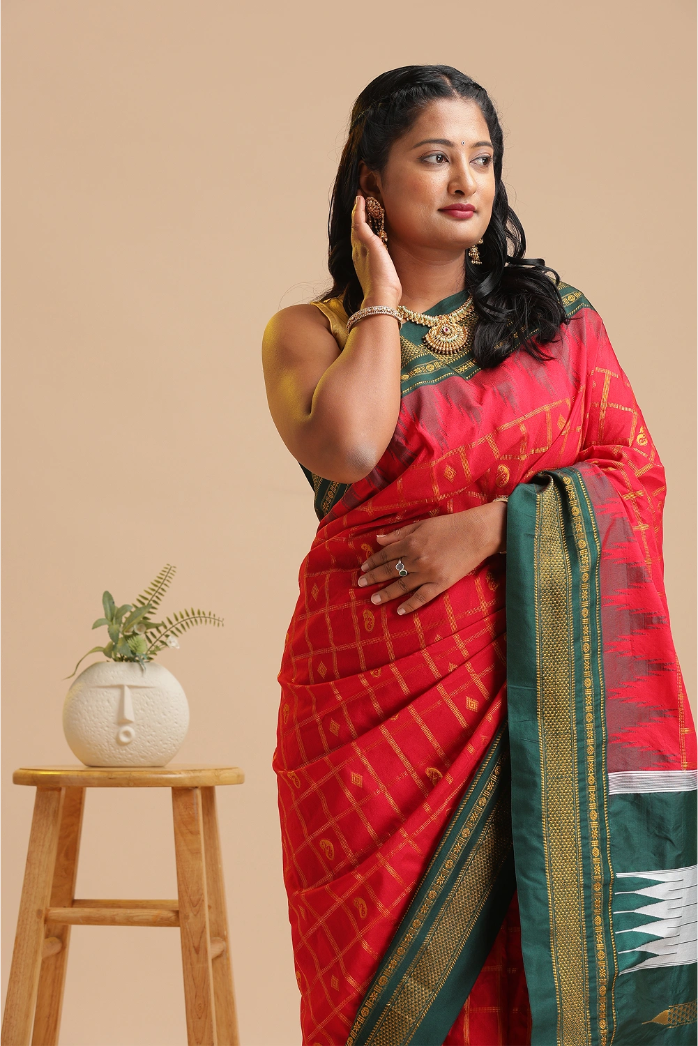 Scarlet Elegance- Ilkal Saree