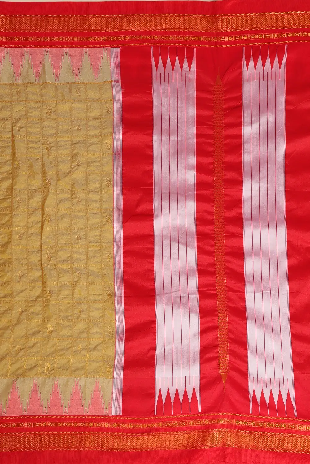 Golden Glow- Ilkal Saree