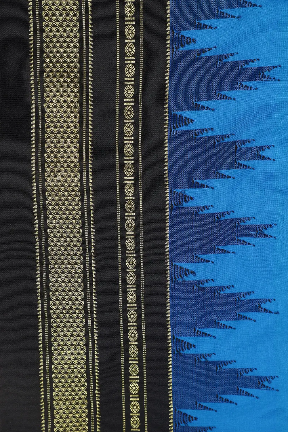 Blue Ilkal Saree with Tope Teni Pallu & Kasuti Embroidery – in Cotton Silk