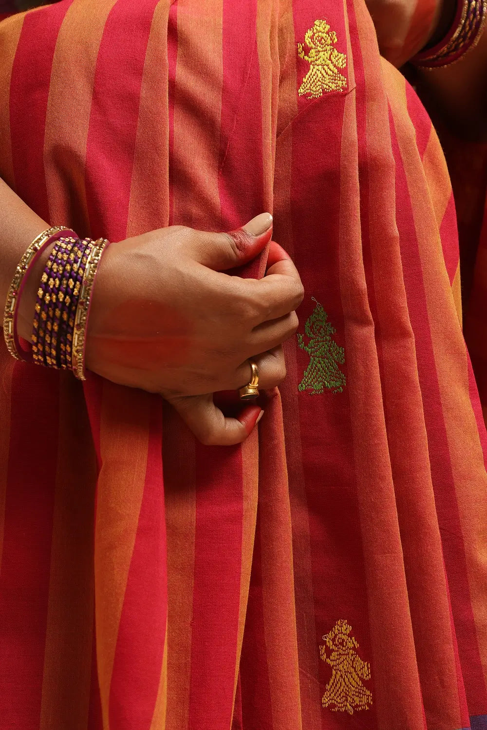 Sunset Stripes – Red & Orange Gollabhama Cotton Saree