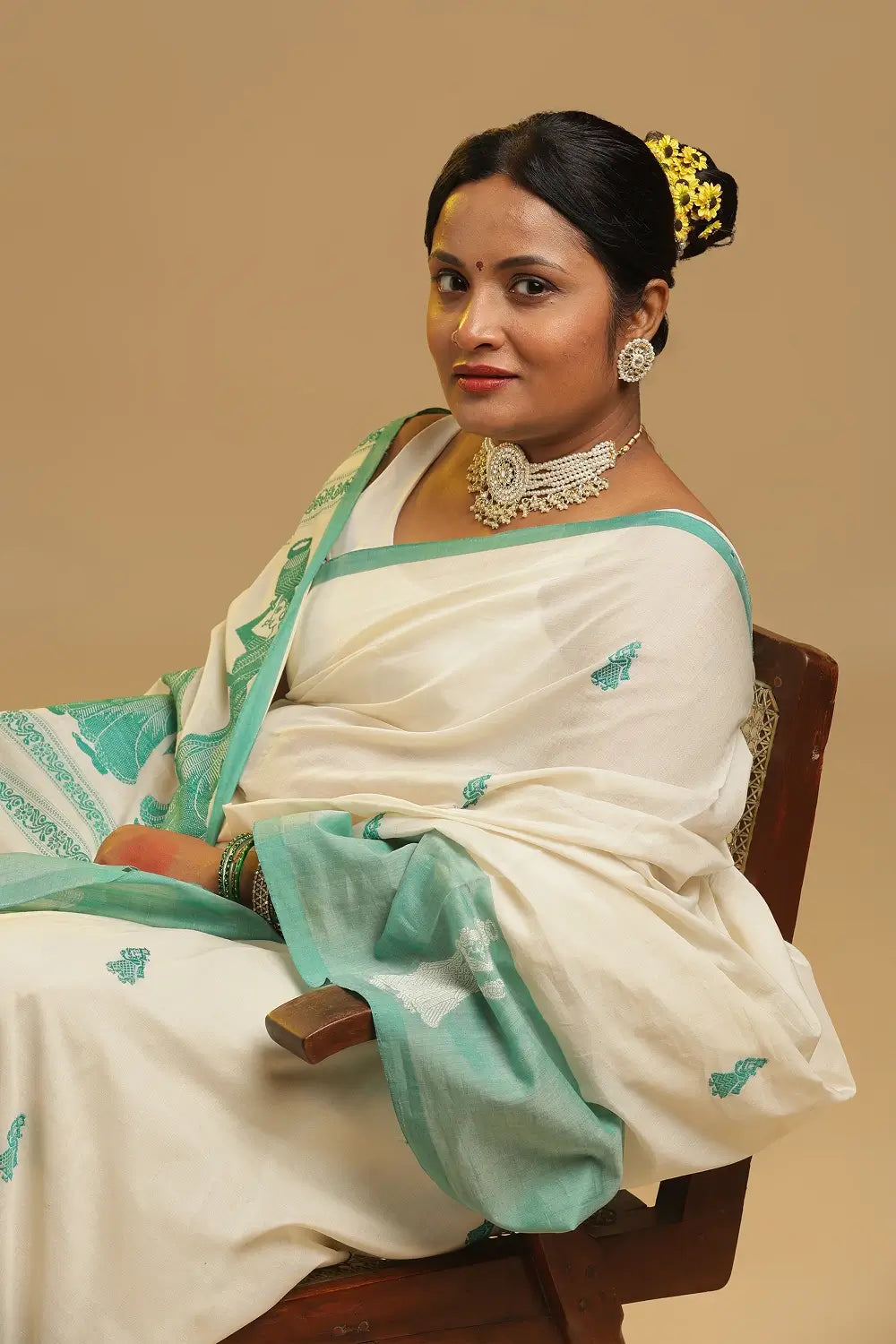 White Elegance – White & Mint Green Gollabhama Cotton Saree