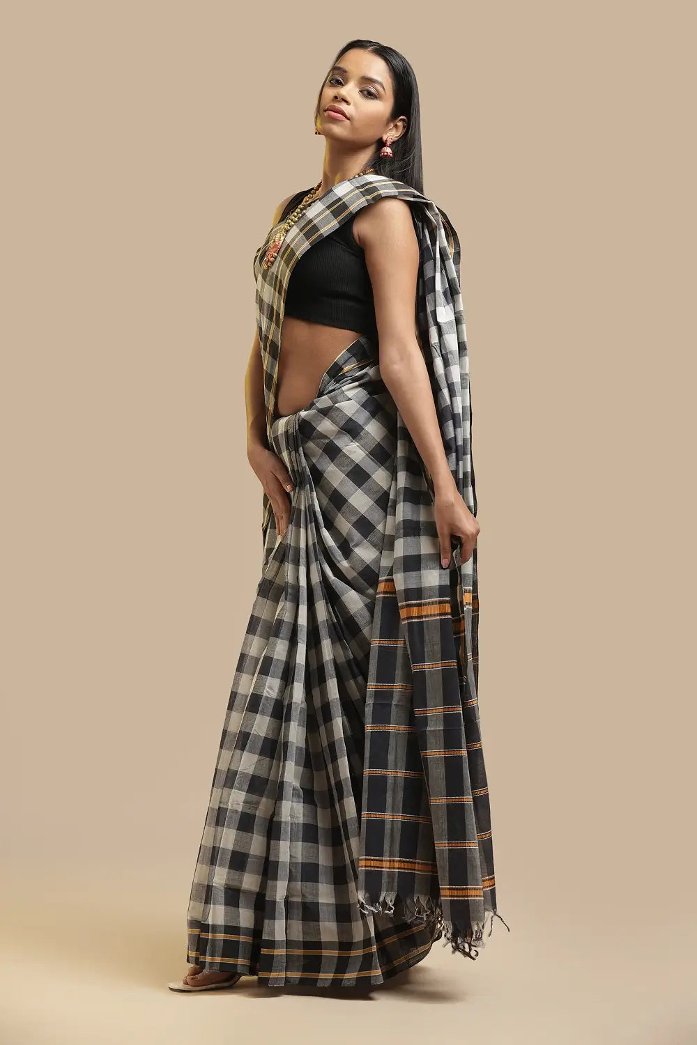 Udupi Cotton Saree | Coal & Pearl – Gingham Checks | Handwoven