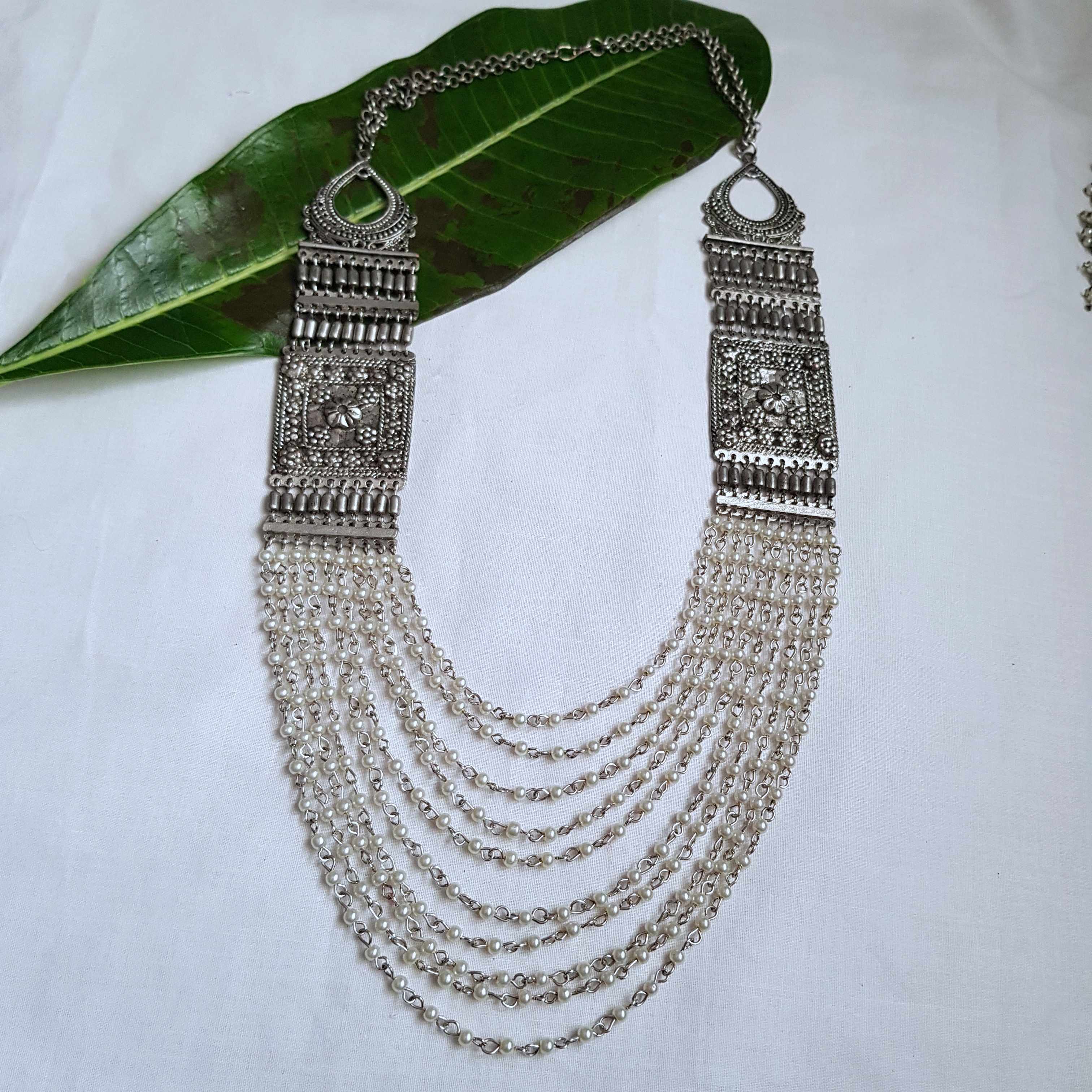 Queen's Necklace