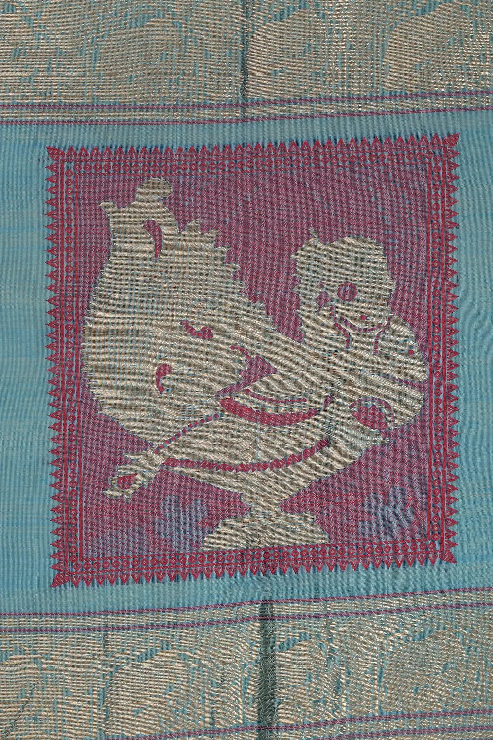 Close-up view of the intricately woven Kalaimagal motif on the pink-accented pallu