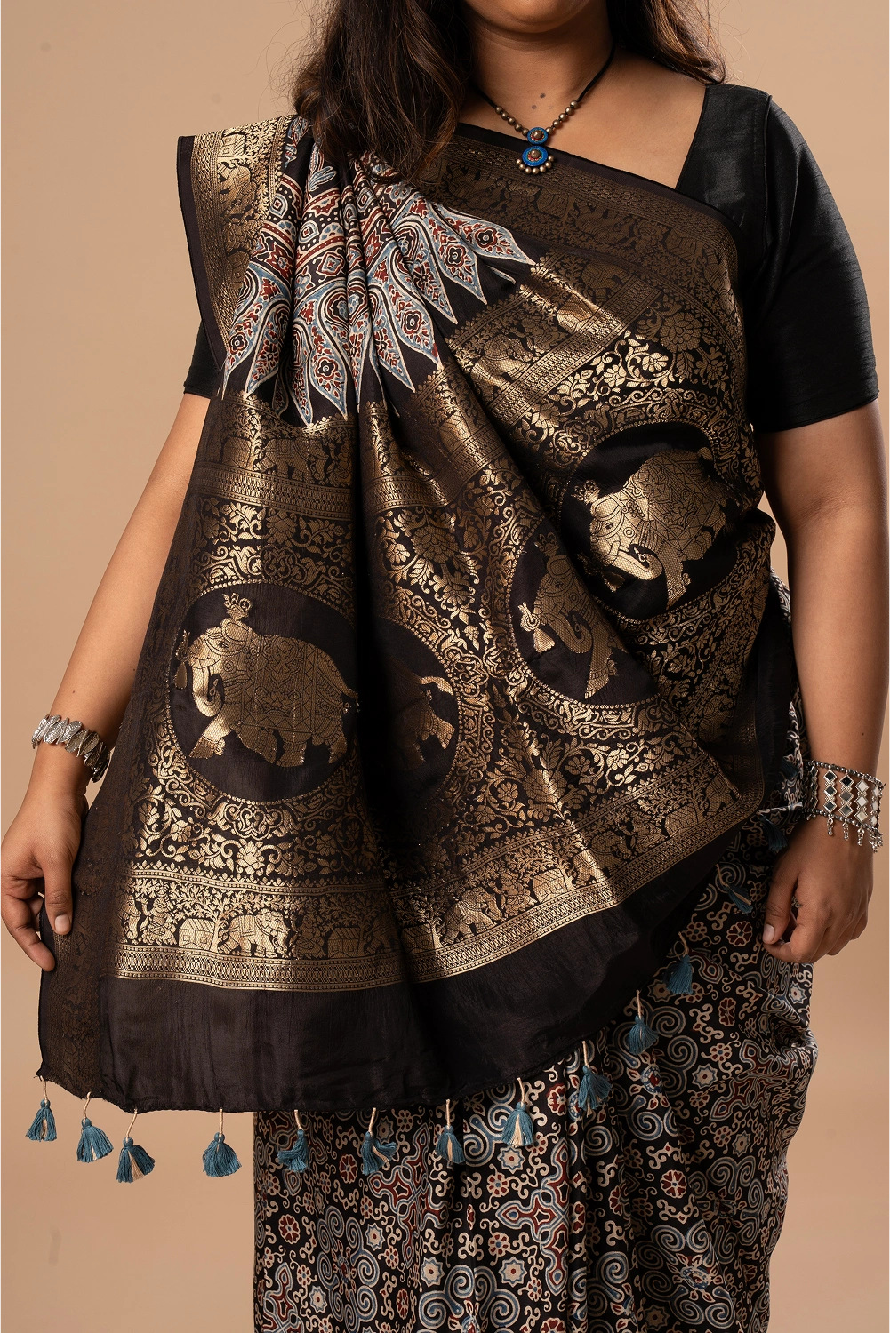 Golden Rule - Ajrakh Dola Saree