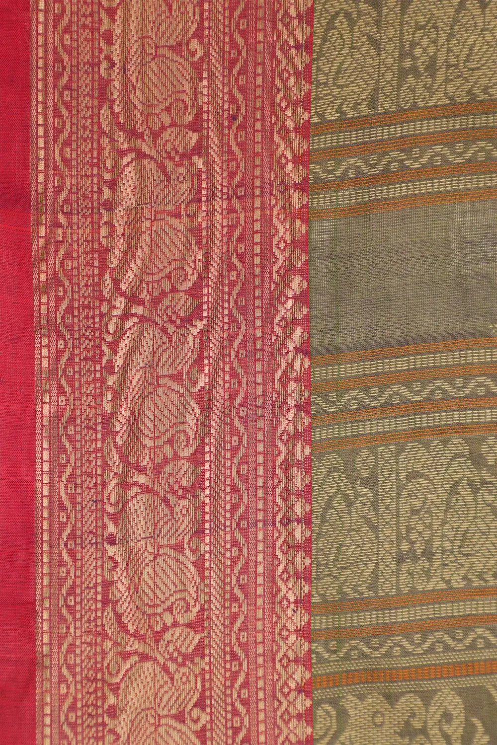 Detailed view of the woven pallu and border design of the Kanchipuram cotton saree