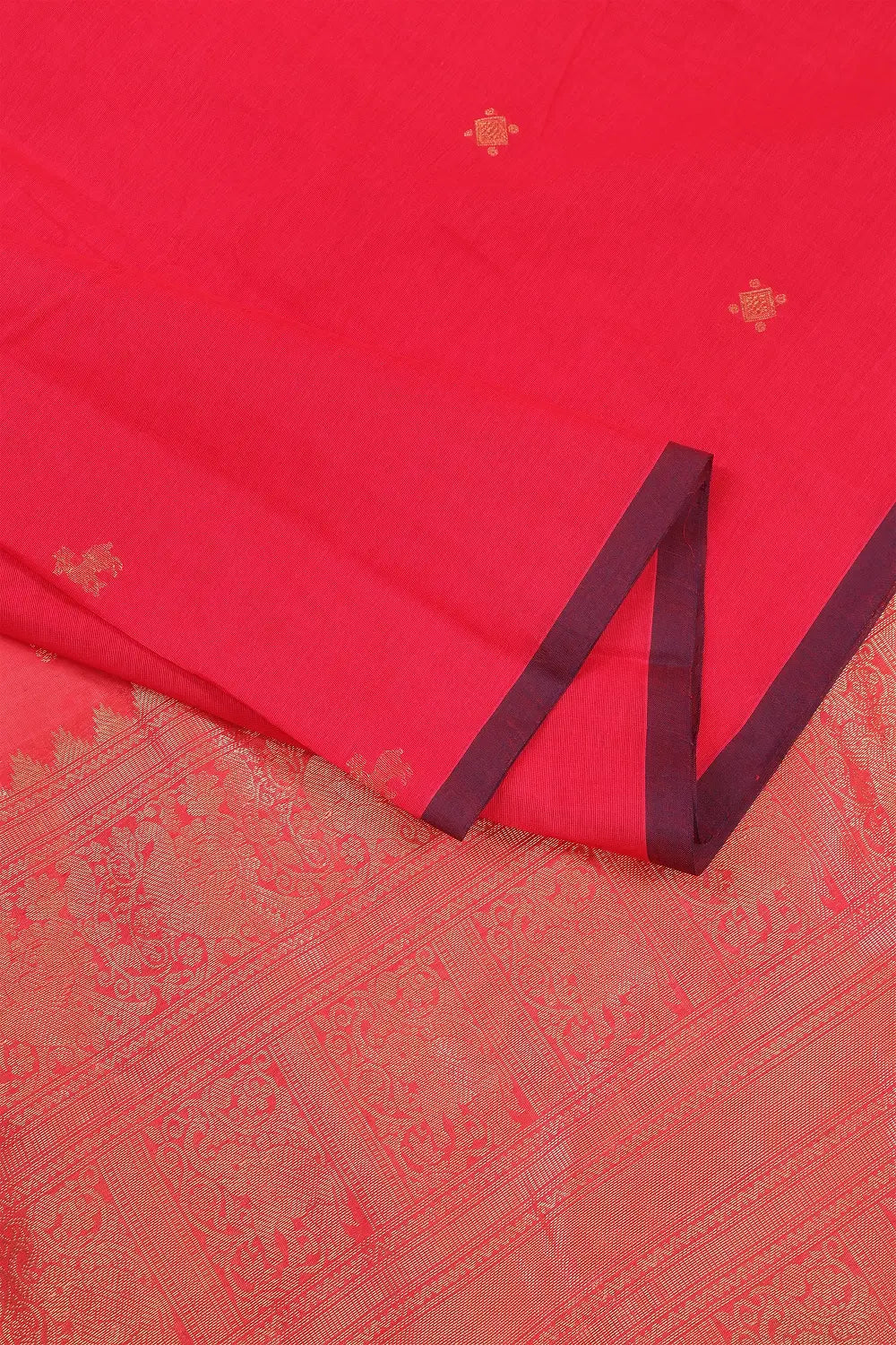 Close-up view of the grand pallu featuring six intricately handwoven traditional Kanchipuram motifs