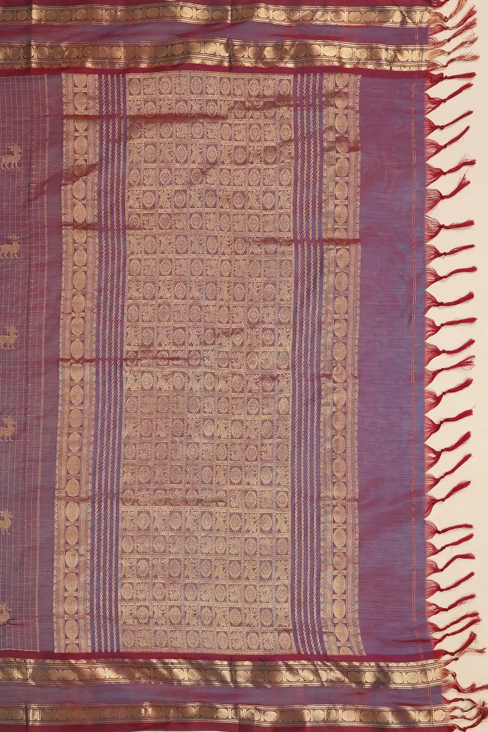 Full texture and border display highlighting the craftsmanship and luminous finish of the silk cotton blend