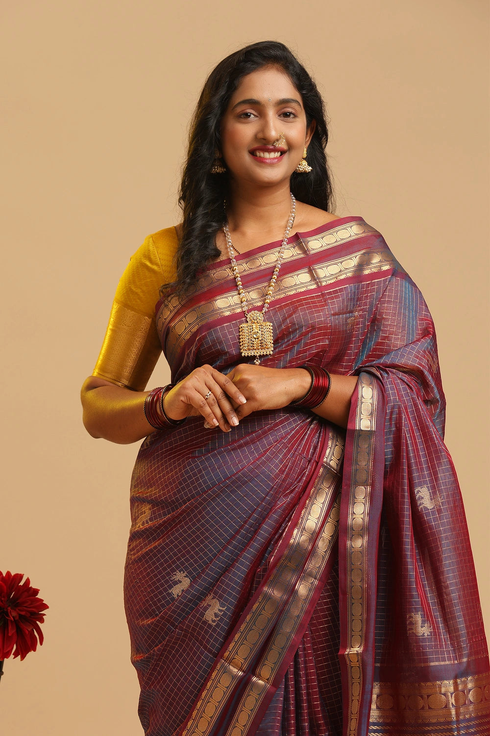Two-tone lavender Kanchipuram handloom silk cotton saree with luminous gradient weave displayed by a model